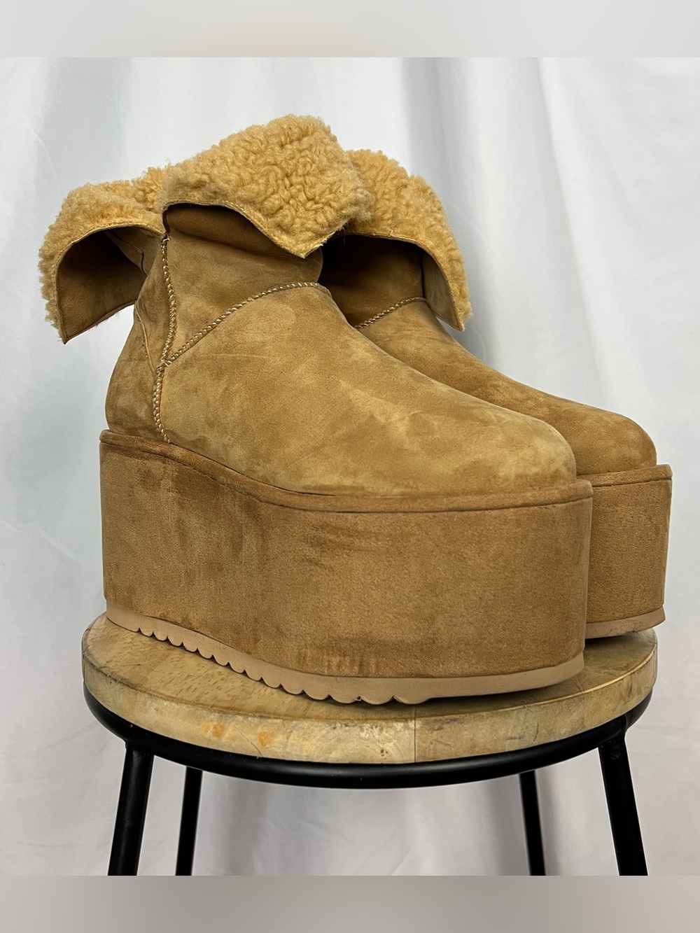 Darker Wavs Camel Brown Suede Leather Atmosphere Fleece Lined Platform Boots